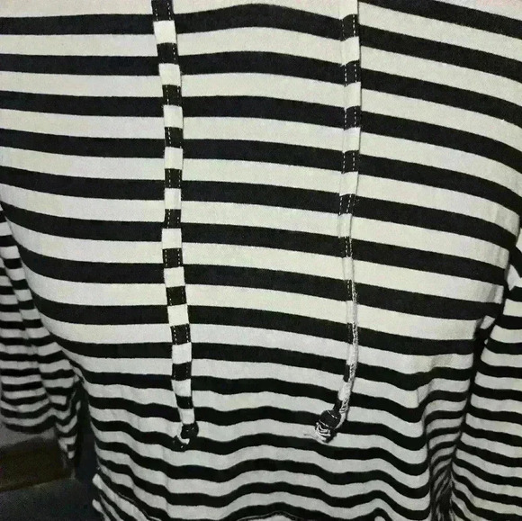 Womans Striped Dress With Hoodie - Picture 7 of 14